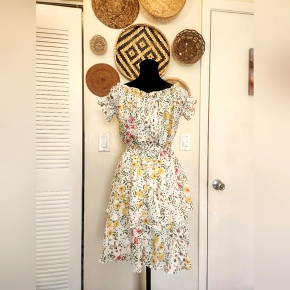 Floral Mini Dress With Tiered Ruffles - Picture 7 of 7